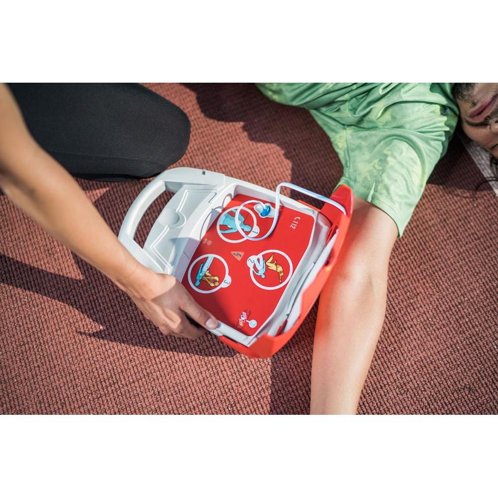 SCHILLER FRED PA-1 SEMI AUTOMATIC AED DEFIBRILLATOR FR SCHILLER FRED PA-1 SEMI AUTOMATIC AED DEFIBRILLATOR FR